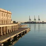 Joivy Apartment For 4 Near The Port Of Genoa