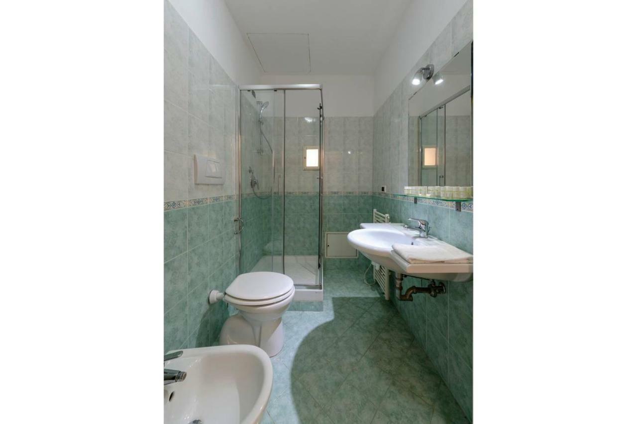 Joivy For 4 Near The Port Of Apartment Genua